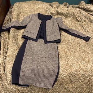 Ann Taylor 2 piece skirt suit